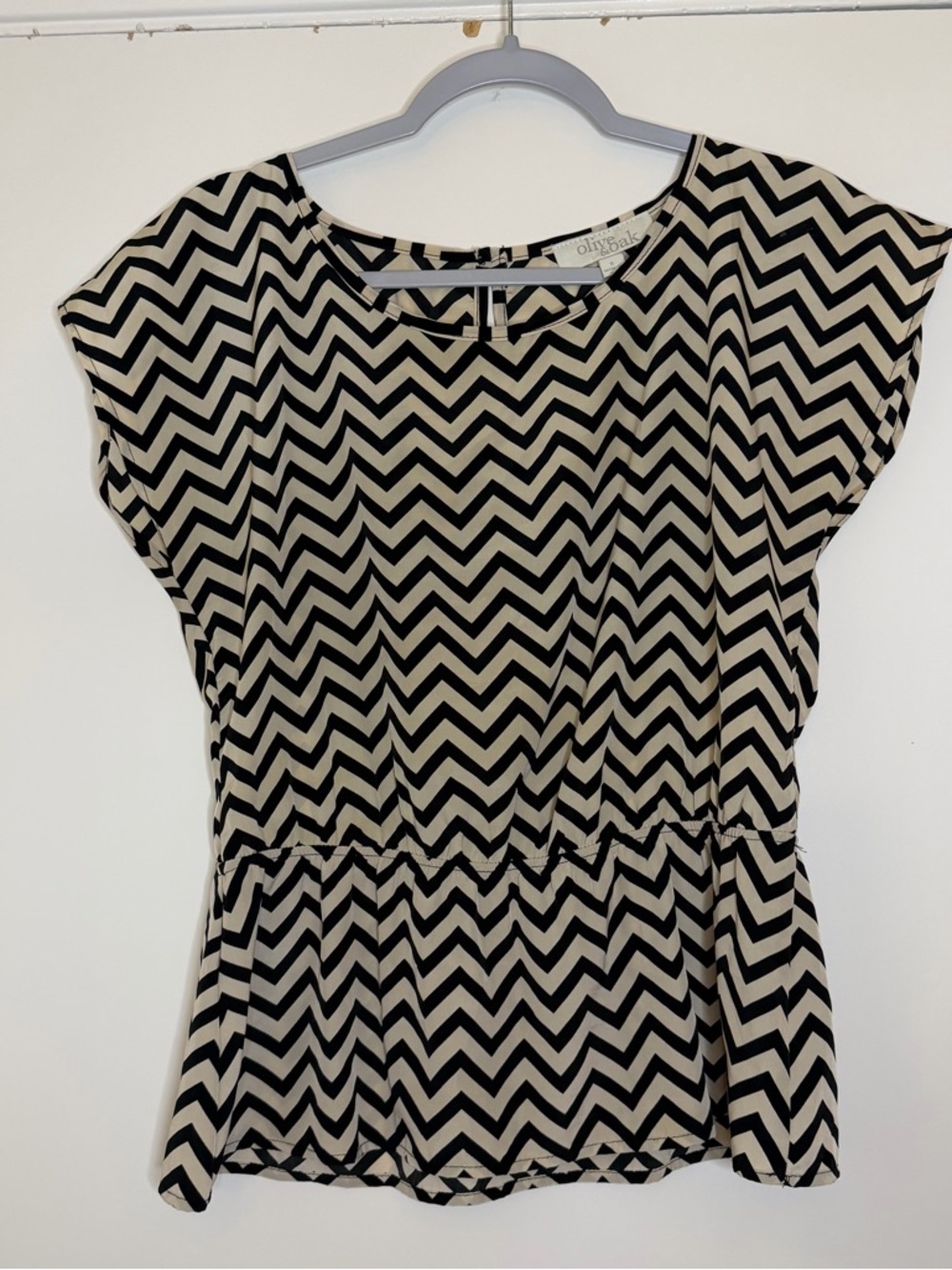 Olive and Oak women’s Black and Cream Chevron Midi Dress size S